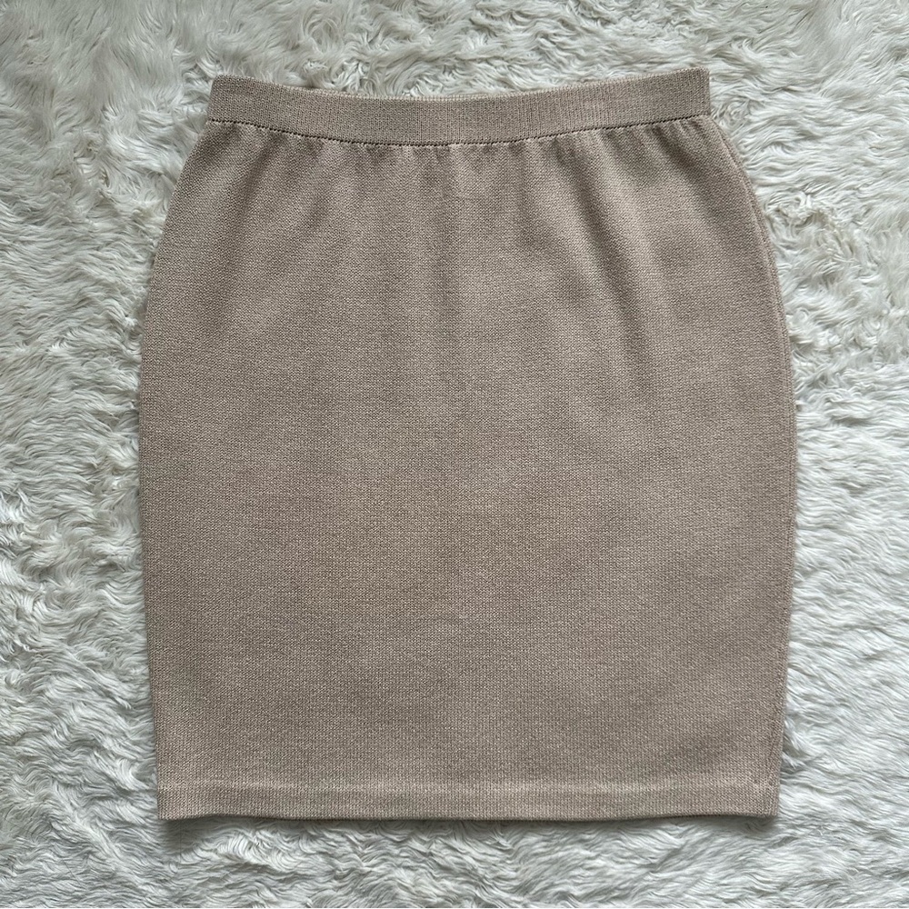 St. John Collection Skirt Santana Knit Pencil Straight Pull On Cream Tan Sz 10